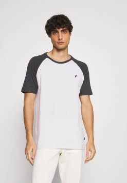 Prix Dégriffé Pier One 2 PACK - T-shirt basique t-shirts col rond homme 14 Prix Dégriffé Pier One 2 PACK - T-shirt basique t-shirts col rond homme -Pas Cher Pier One Boutique c3ca899e4cf44193801646111ae48fe6