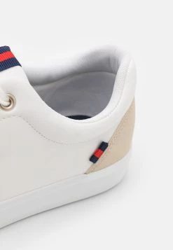 Pier One Plus Bas Prix De Vente UNISEX - Baskets basses baskets & sneakers rond 13 Pier One Plus Bas Prix De Vente UNISEX - Baskets basses baskets & sneakers rond -Pas Cher Pier One Boutique c54ac49e21e94661a91dc5c87362d9b6