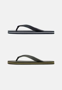 Pier One Prix Ourlé 2 PACK - Tongs sandales et tongs ouvert homme 15 Pier One Prix Ourlé 2 PACK - Tongs sandales et tongs ouvert homme -Pas Cher Pier One Boutique c5780c5202264a35b5a560875ea7ae2d