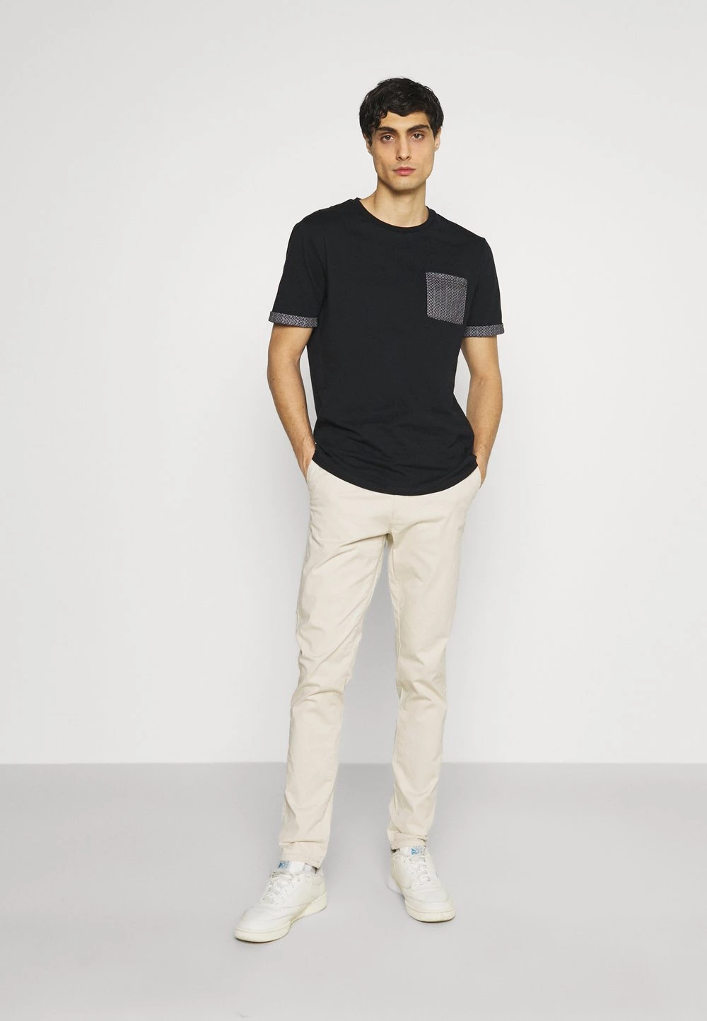 Pier One Prix Malin T-shirt imprimé t-shirts col rond homme 4 Pier One Prix Malin T-shirt imprimé t-shirts col rond homme – Image 2