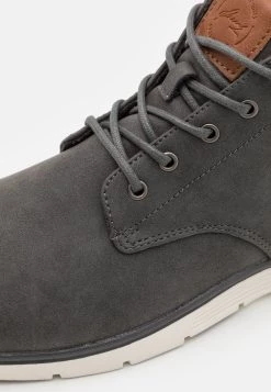 Pier One Baskets montantes Discount En Ligne baskets & sneakers rond homme -Pas Cher Pier One Boutique cc1d152c3aa14c47ba9c92daa8ac8239