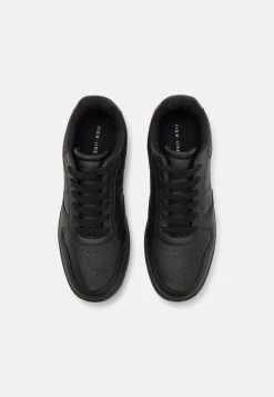 Prix Dynamité Pier One Baskets basses baskets & sneakers rond homme -Pas Cher Pier One Boutique cc4cdbe3e6b94d9da72a1398389bf775