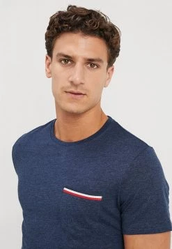 Pier One T-shirt basique Prix Abordable t-shirts & polos col rond homme -Pas Cher Pier One Boutique cf0b128f23eb42d29f229a8b186e6078