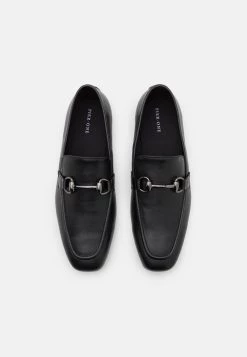 Authentique 100% Pier One Mocassins chaussures basses rond homme -Pas Cher Pier One Boutique d0ec37ed93b141069ca4e6998a0edeea