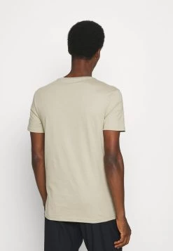 Prix Ourlé Pier One 5 PACK - T-shirt basique t-shirts & polos col rond homme 22 Prix Ourlé Pier One 5 PACK - T-shirt basique t-shirts & polos col rond homme -Pas Cher Pier One Boutique d4309172134f476283eb4fd8b00555ed