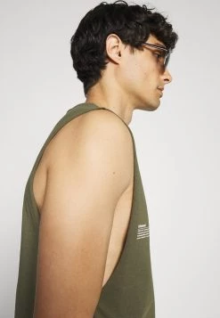 Pier One 3 PACK - Débardeur Prix De Lancement t-shirts col rond homme -Pas Cher Pier One Boutique d81265773c16407cae6b2ee7c896be06