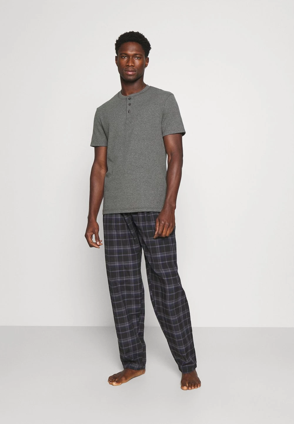 Pier One Prix Compétitif LOUNGE HENLEY TEE - Haut de pyjama pyjamas col tunisien homme 4 Pier One Prix Compétitif LOUNGE HENLEY TEE - Haut de pyjama pyjamas col tunisien homme – Image 2