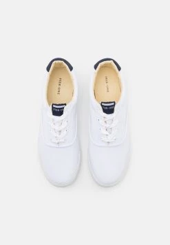 Pier One Prix Légers UNISEX - Baskets basses sneakers rond 11 Pier One Prix Légers UNISEX - Baskets basses sneakers rond -Pas Cher Pier One Boutique dd195a6fee344760aa0ff653f47a9f17