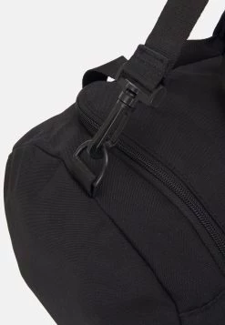 Pier One Prix Sacrifiés UNISEX - Sac de sport sacs et accessoires fermeture éclair -Pas Cher Pier One Boutique de1577cdd66a4c15b48fbcd7e73d7616