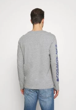 Bas Prix Pier One T-shirt à manches longues t-shirts col rond homme -Pas Cher Pier One Boutique e141663aa7144f36a944ce2fc707272b