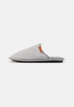 Prix Accessible Pier One Chaussons rond homme