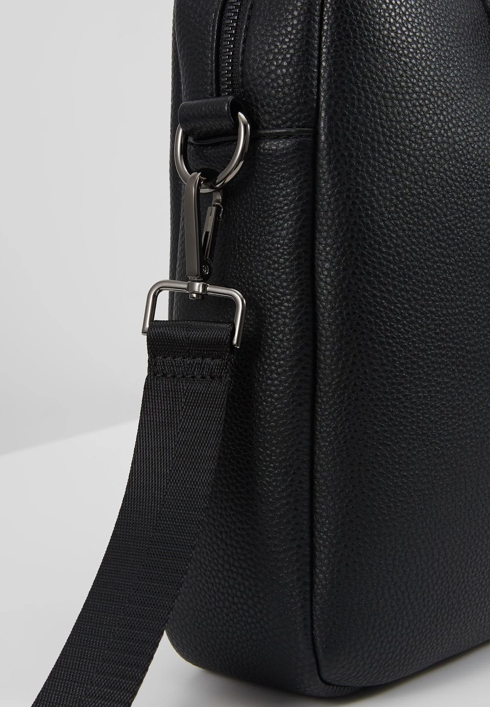 Pier One Sac ordinateur Discount En Ligne sacs compartiment pour pc portable homme 9 Pier One Sac ordinateur Discount En Ligne sacs compartiment pour pc portable homme – Image 7