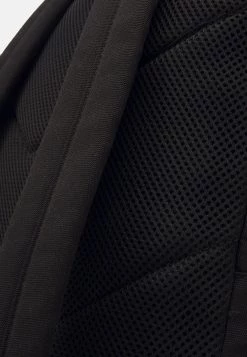 Qualité Excellente Pier One UNISEX - Sac à dos sacs compartiment pour pc portable -Pas Cher Pier One Boutique e33aa2061d07449e9052ff534183812c