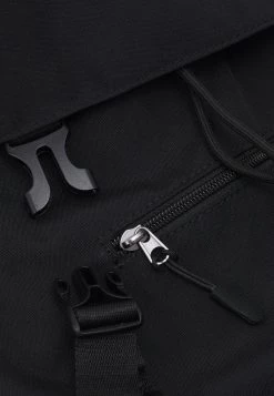 Pier One UNISEX - Sac à dos Prix Gelé sacs compartiment pour pc portable -Pas Cher Pier One Boutique e3cf52e0672e49a3b1b5950d43663481