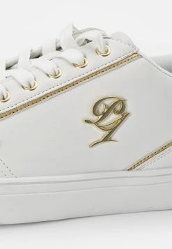 Pier One Baskets basses Vendre baskets & sneakers rond unisex 13 Pier One Baskets basses Vendre baskets & sneakers rond unisex -Pas Cher Pier One Boutique e59c691a58854c5eb4bcb81bb2c29bcf