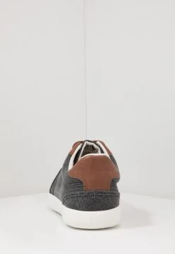 Prix Avantageux Pier One UNISEX - Baskets basses sneakers rond -Pas Cher Pier One Boutique e62486c1673d419f95ac52a787133d7f