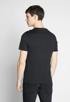 Pier One 3 PACK - T-shirt basique qualité absolue t-shirts & polos col rond homme -Pas Cher Pier One Boutique e7497b751f8c4bd498980e2ffe8f6ae0