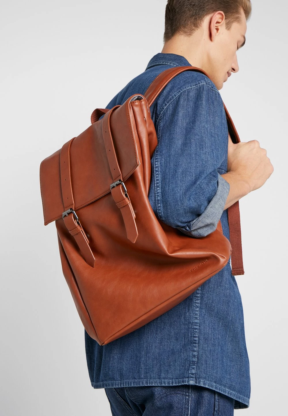 Discount En Ligne Pier One UNISEX - Sac à dos sacs fermoir aimanté 4 Discount En Ligne Pier One UNISEX - Sac à dos sacs fermoir aimanté – Image 2