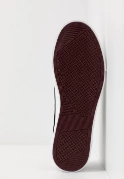 Pier One Baskets basses Prix Affortable sneakers rond homme -Pas Cher Pier One Boutique e8bbd3ab6bce48dbb621fc1510aaf330