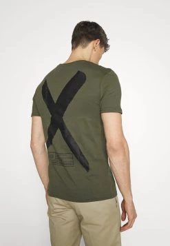 En promotion Pier One T-shirt imprimé t-shirts col rond homme