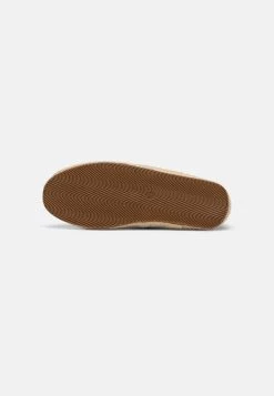 Prix Incroyables Pier One RENA ESPADRILLE UNISEX - Espadrilles chaussures basses rond -Pas Cher Pier One Boutique efc3e18016c1498c90a30089a0181759