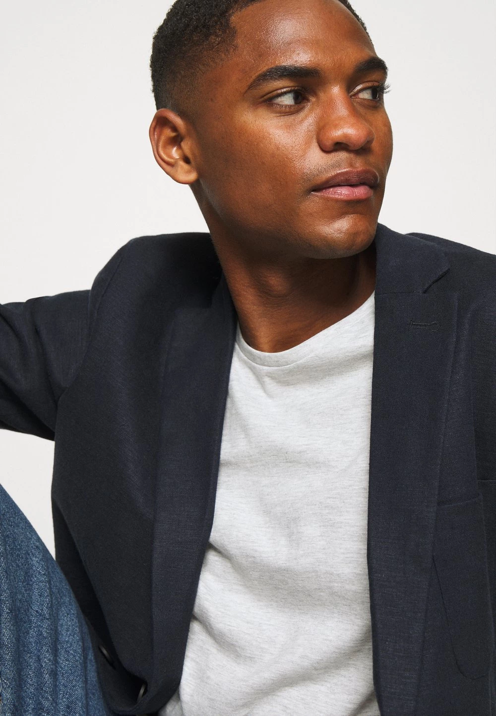 Pier One 5 PACK - T-shirt basique Prix Avantageux t-shirts col rond homme 8 Pier One 5 PACK - T-shirt basique Prix Avantageux t-shirts col rond homme – Image 6