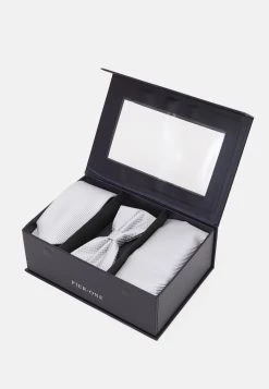 Excellente qualité Pier One SET - Cravate pochettes de costume couleur unie homme -Pas Cher Pier One Boutique f6a479bec3cb4628a696a541933630fd