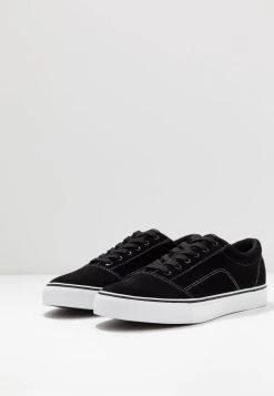 Pier One Baskets basses Prix Affortable sneakers rond homme -Pas Cher Pier One Boutique f7acdc20572e4b868116aaf4e00abd94