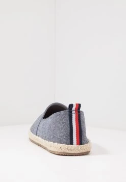 Pier One 50% Off De Vente UNISEX - Espadrilles chaussures basses rond -Pas Cher Pier One Boutique f82abf9748144240a63690b545b4344d
