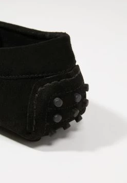 Prix Jamais Vus Pier One LEATHER - Mocassins mocassins et loafers carré homme -Pas Cher Pier One Boutique f91d165dab35434e9fdf7f49f57004e6