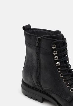 Pier One LEATHER - Bottines à lacets Bas Prix bottes rond homme -Pas Cher Pier One Boutique f98867fd6a794eddb2e4fb95187d1b01