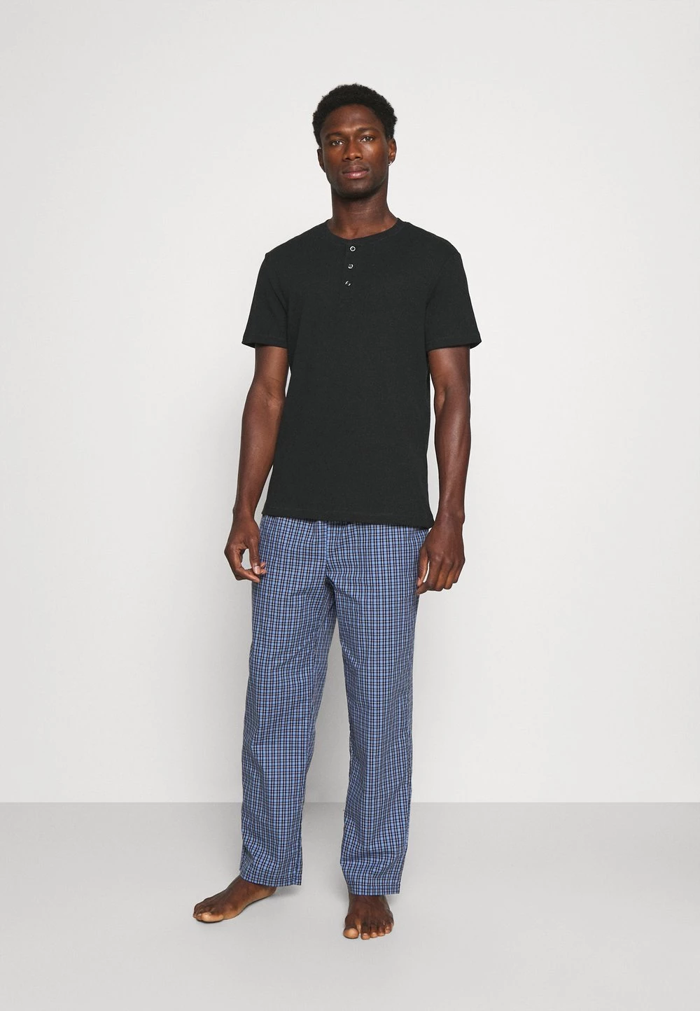 Pier One Prix Abordable LOUNGE HENLEY TEE - Haut de pyjama pyjamas col tunisien homme 4 Pier One Prix Abordable LOUNGE HENLEY TEE - Haut de pyjama pyjamas col tunisien homme – Image 2