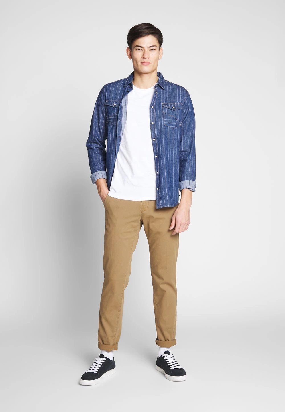 Pier One 2 PACK - T-shirt basique Prix Distinctifs t-shirts col rond homme 4 Pier One 2 PACK - T-shirt basique Prix Distinctifs t-shirts col rond homme – Image 2