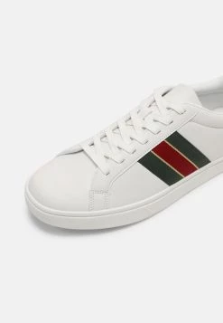 Pier One Un Tarif Préférentiel UNISEX - Baskets basses sneakers rond homme 13 Pier One Un Tarif Préférentiel UNISEX - Baskets basses sneakers rond homme -Pas Cher Pier One Boutique fc8520cb4a4943c1824980e3a038b36f