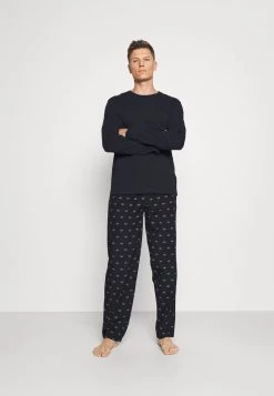 Pier One Pyjama Prix Légers pyjamas normale homme -Pas Cher Pier One Boutique ff6996aa005f469b9223747676c7bf38